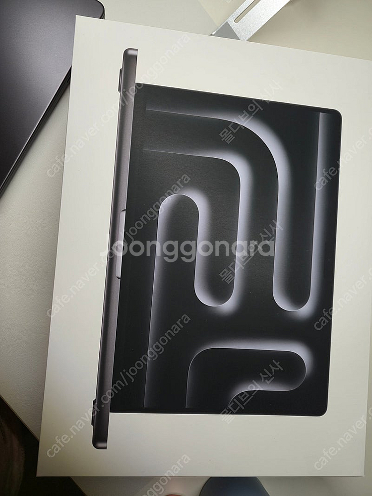 맥북프로 M3 PRO 14인치 + 애캐플--2