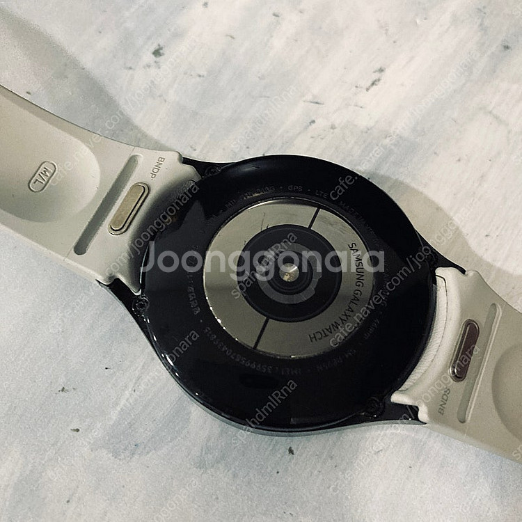 갤럭시 워치4클래식 블랙 46MM 케이블포함 6만5천원...--4