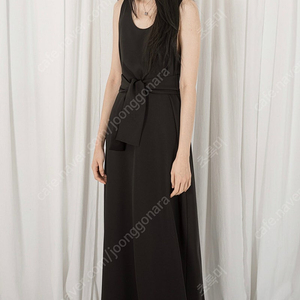 베르데오시도 베를린 드레스 198. Berlin Dress, Sleeveless (Black)