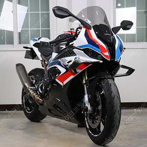 2022년식 BMW-S1000RR M패키지 카본휠 생활 풀옵션 판매합니다