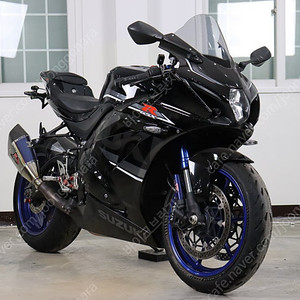 2018년식 스즈끼-GSX R1000R ABS 짧은 키로수 판매합니다