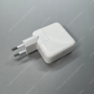 애플 정품 USB-C 30W 충전기 어댑터 Apple A1882 팝니다. 맥북