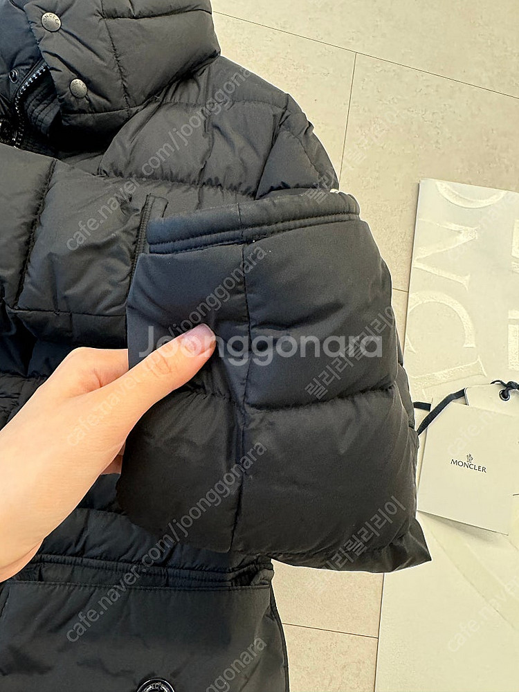 몽클레어 정품 클루니 블랙 4 사이즈 청담 플래그십 구...--6
