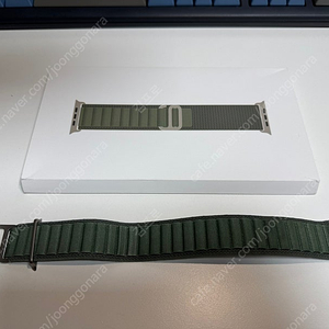 애플워치 정품 스트랩(49mm, 44mm 용) 싸게 판매 합니다.