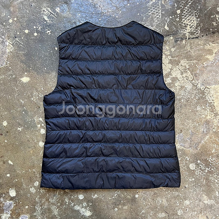 100) 유니클로 울트라 라이트다운 경량패딩조끼 여성--3