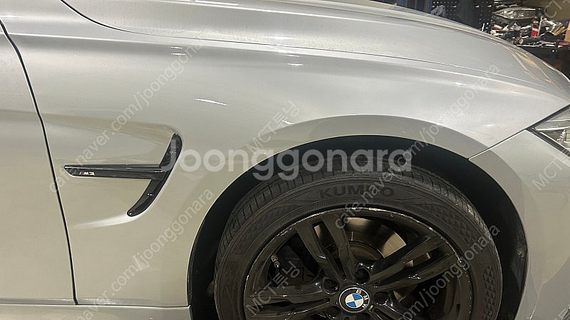 BMW F30 3시리즈 전용 M3 휀다 컨버전 바디킷--4