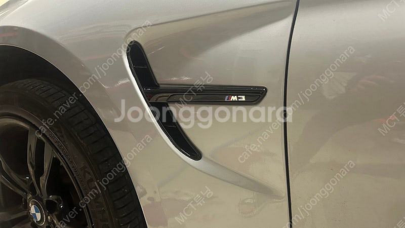 BMW F30 3시리즈 전용 M3 휀다 컨버전 바디킷--8
