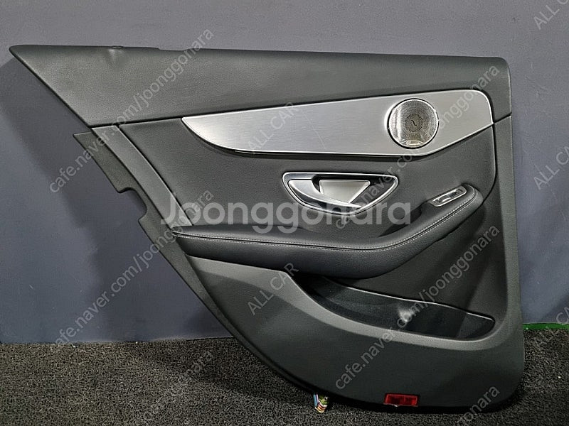3526 벤츠W205 C클래스 운전석2열 도어트림 앗세...--0