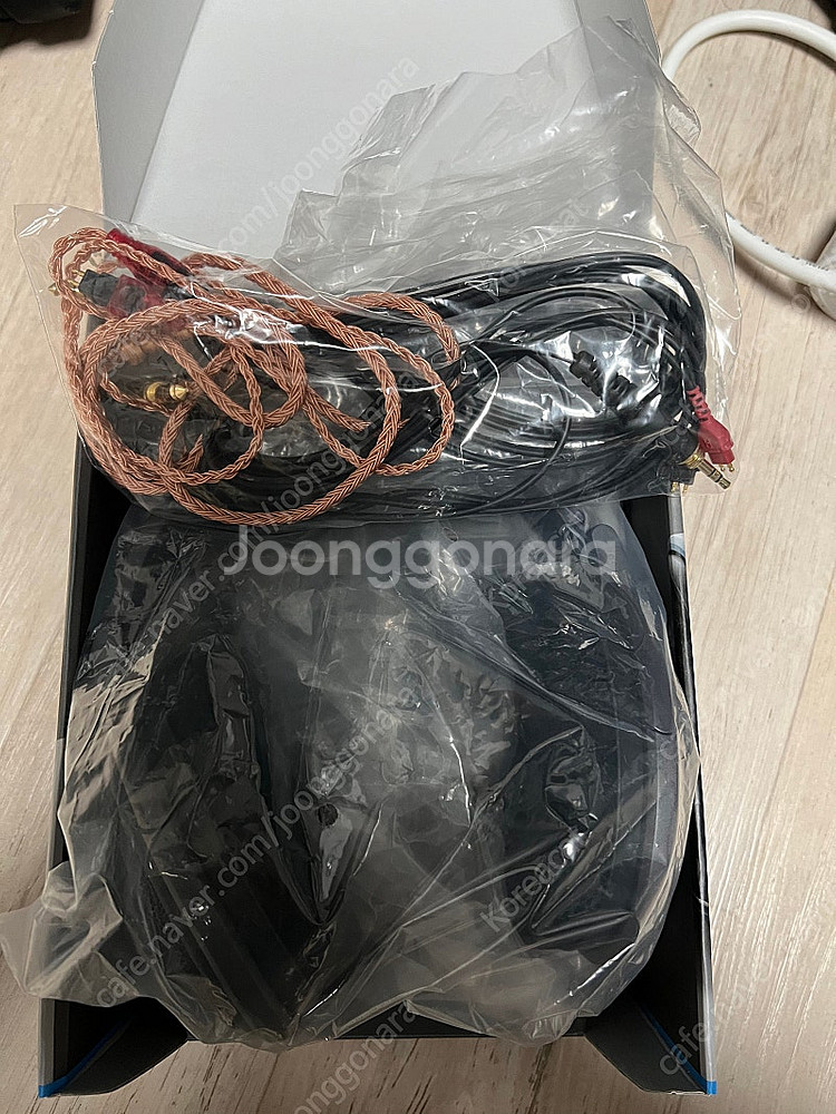 젠하이저 hd600 헤드폰--1