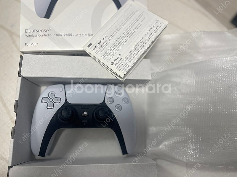 ps5 듀얼센스 박스셋 판매합니다--1