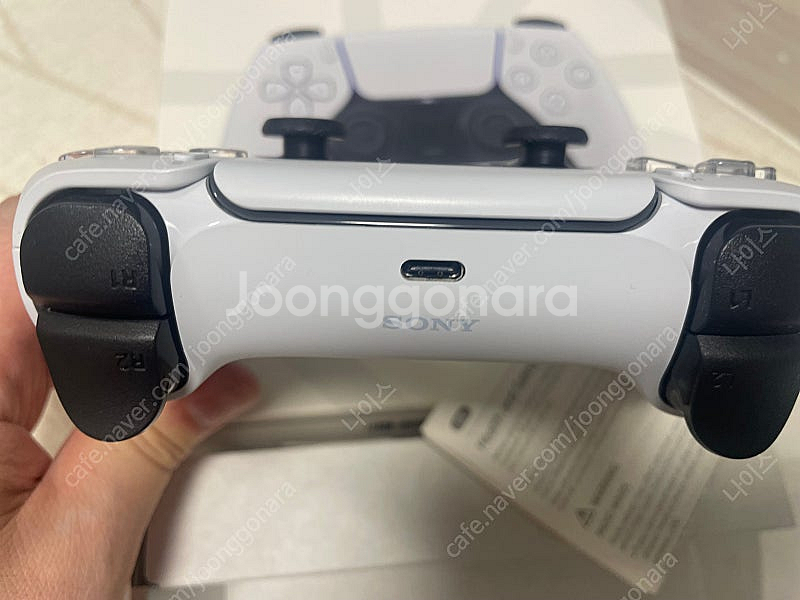 ps5 듀얼센스 박스셋 판매합니다--2