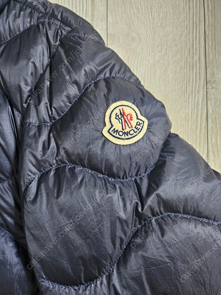 [가격인하] 정품 몽클레어 남성 패딩(롯데 에비뉴엘에서 구매) 이미지