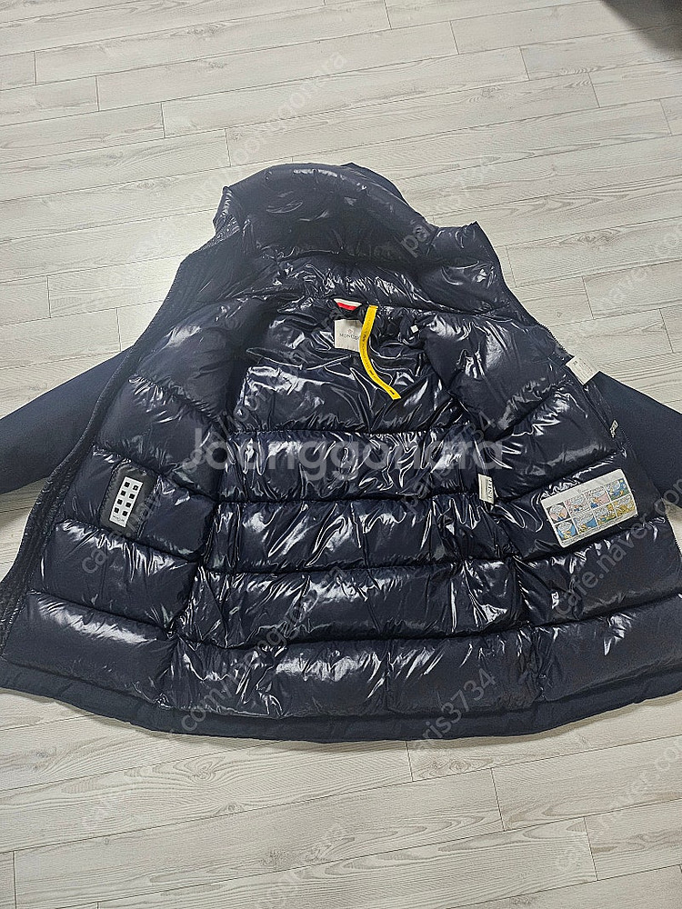 [가격인하] 정품 몽클레어 최고가 남성 패딩(롯데 에비...--2