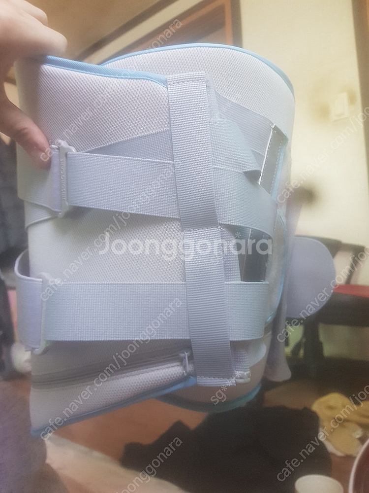 허리보조기--0