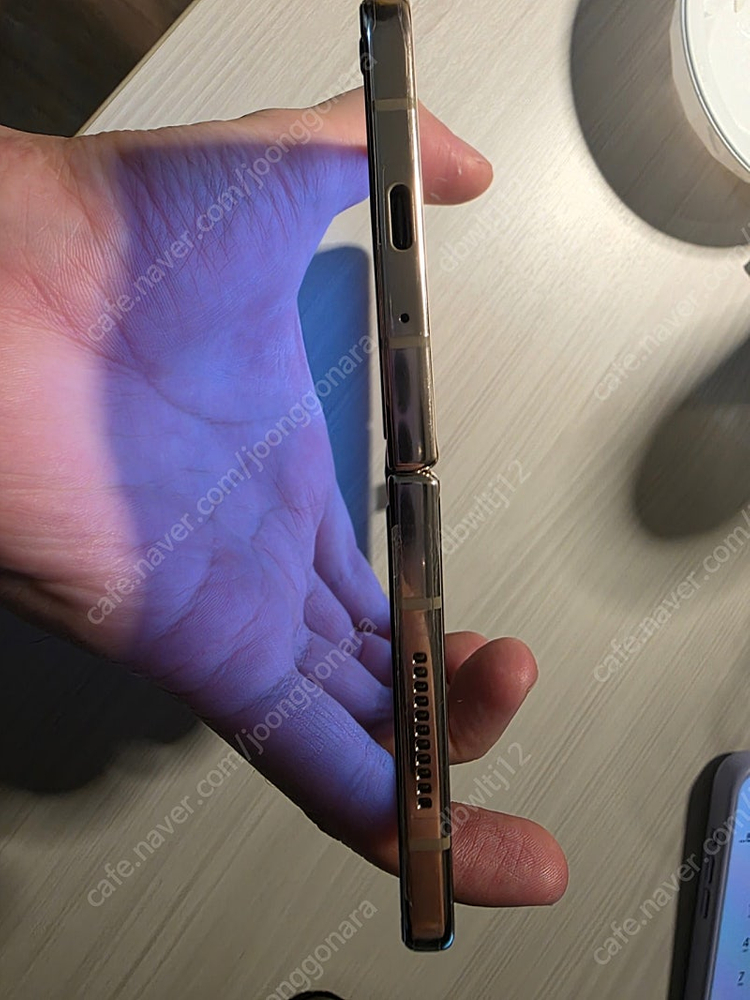 자급제 갤럭시 폴드4 베이지 512기가 올갈이 미사용 +s펜 판매합니다 이미지