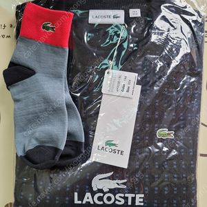 lacoste sweater 사각 라운드 긴팔