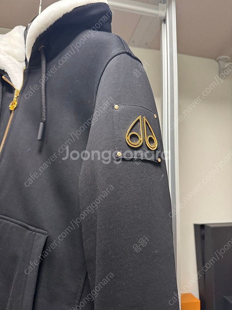 무스너클 버니퍼 후드집업 금장--1