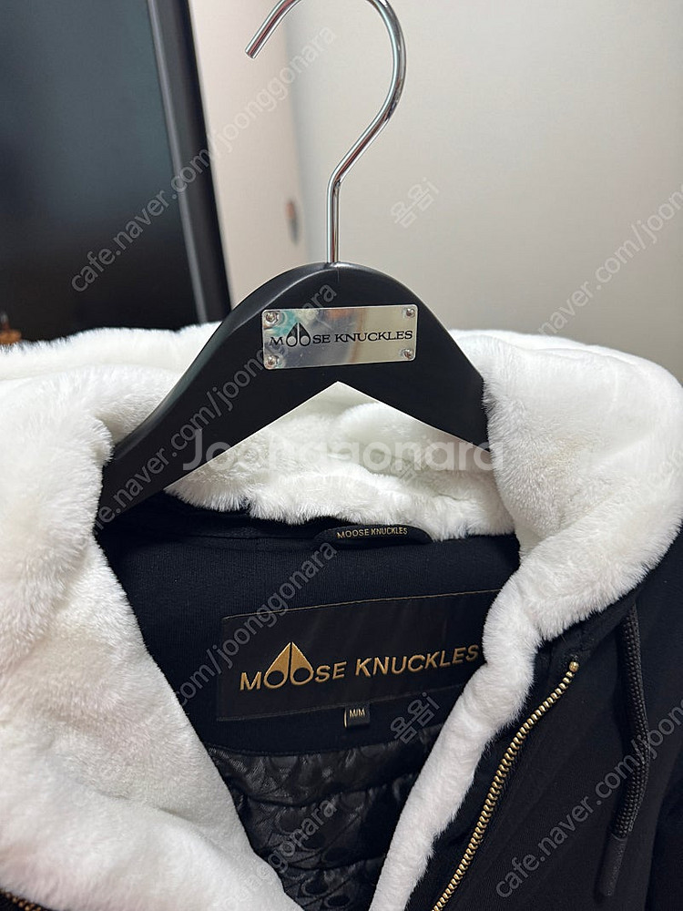 무스너클 버니퍼 후드집업 금장--2