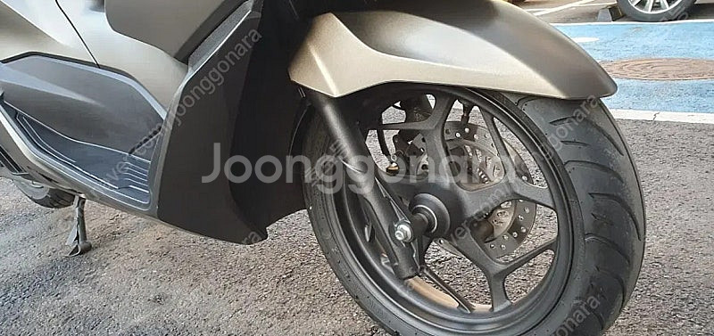24년식 pcx125abs 블랙 색상 판매 합니다--6