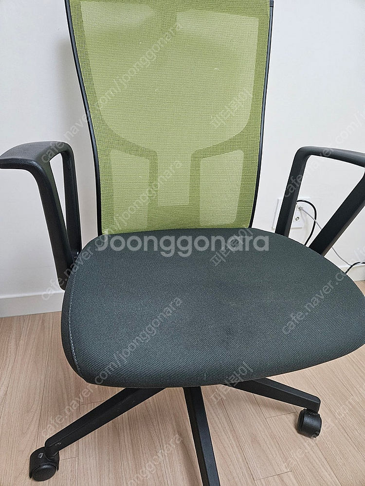 시디즈 의자 팝니다--0