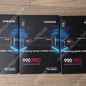 삼성 990 Pro 4TB NVMe SSD 팝니다.