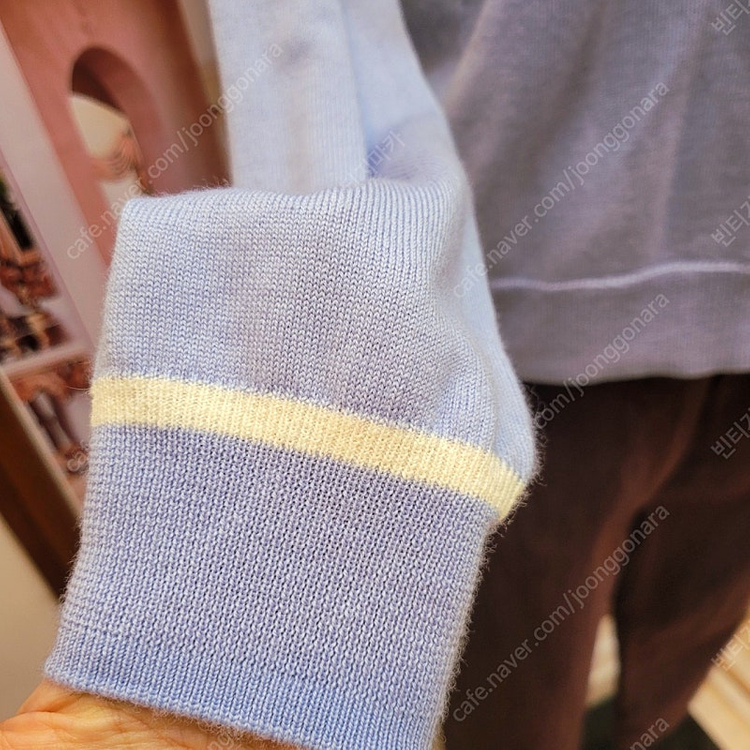 베르니스 날개 자수 니트--6