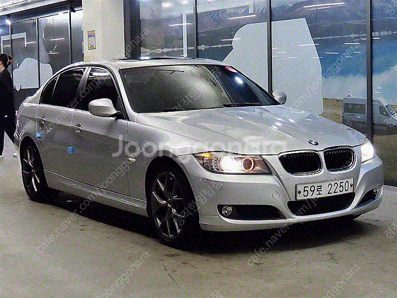 BMW 3시리즈 (E90) 320d 세단 중고차 판매합...--0