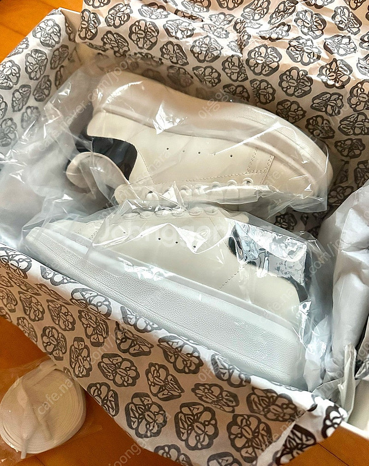 알렉산더맥퀸 오버솔 새상품--0