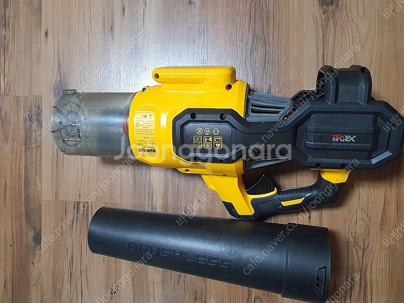 디월트 DCMBA572--2