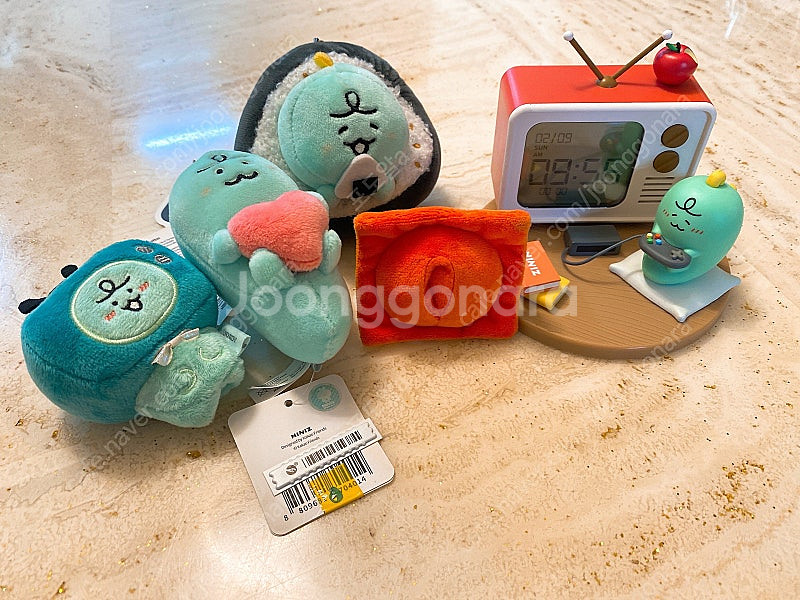 (판매중) 죠르디 인형과 탁상시계 세트--1