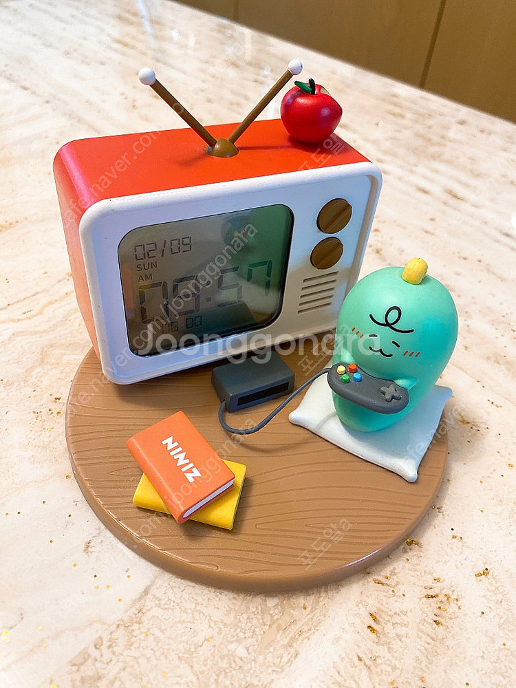(판매중) 죠르디 인형과 탁상시계 세트--4