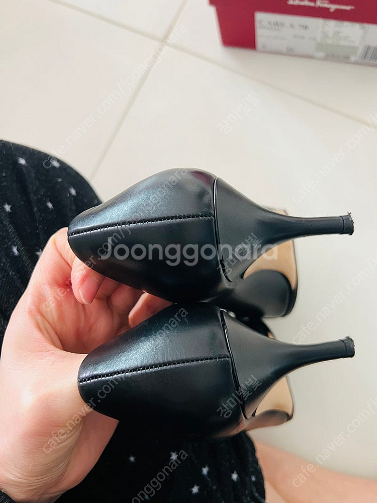 페라가모 까를라--1