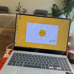 거의 안 쓴 삼성 GalaxyBook4PRO NT960XGQ-A52AI 팝니다.