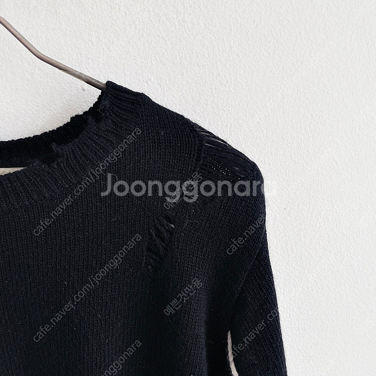 21SS 마뗑킴 데미지 라운드 니트--5