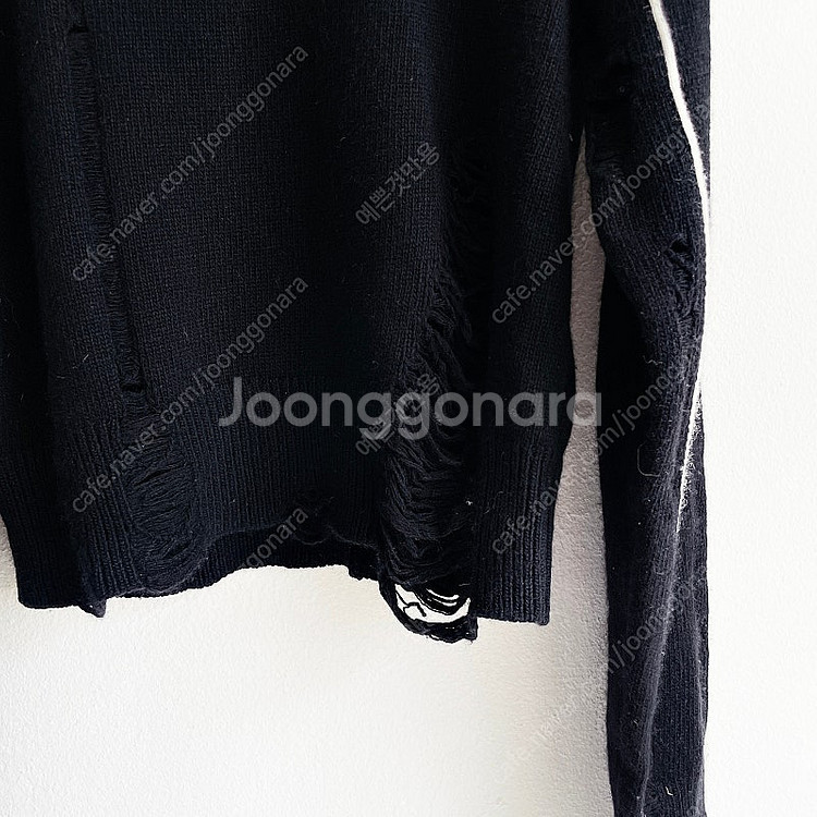 21SS 마뗑킴 데미지 라운드 니트--6