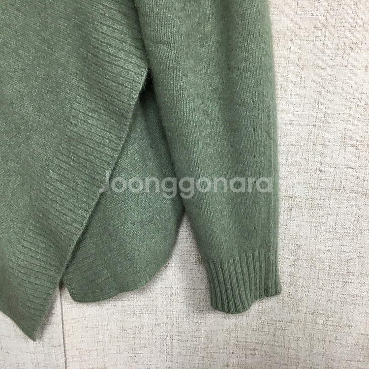 랑방 터틀넥 언발 울 니트 90--3