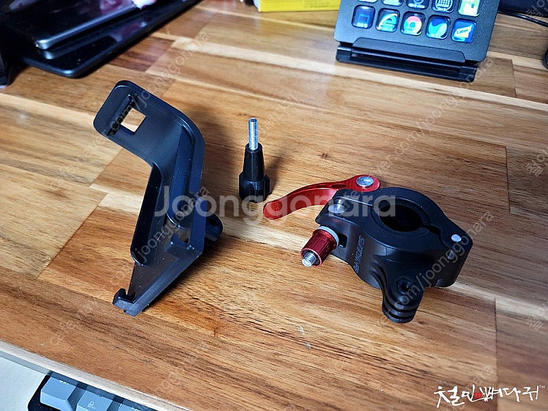 [팝니다.대전] DJI R1조종기용 자전거/오토바이 거...--0