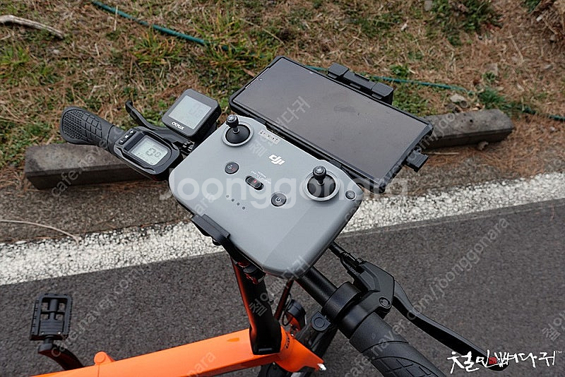 [팝니다.대전] DJI R1조종기용 자전거/오토바이 거...--2