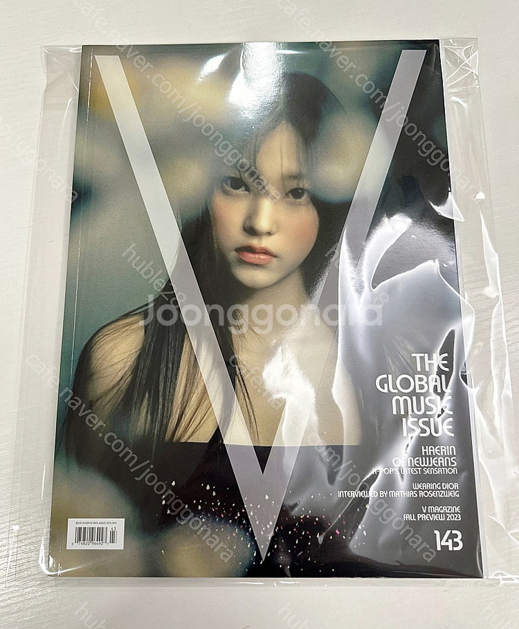 뉴진스 브이 매거진 V Magazine No.143 (...--0