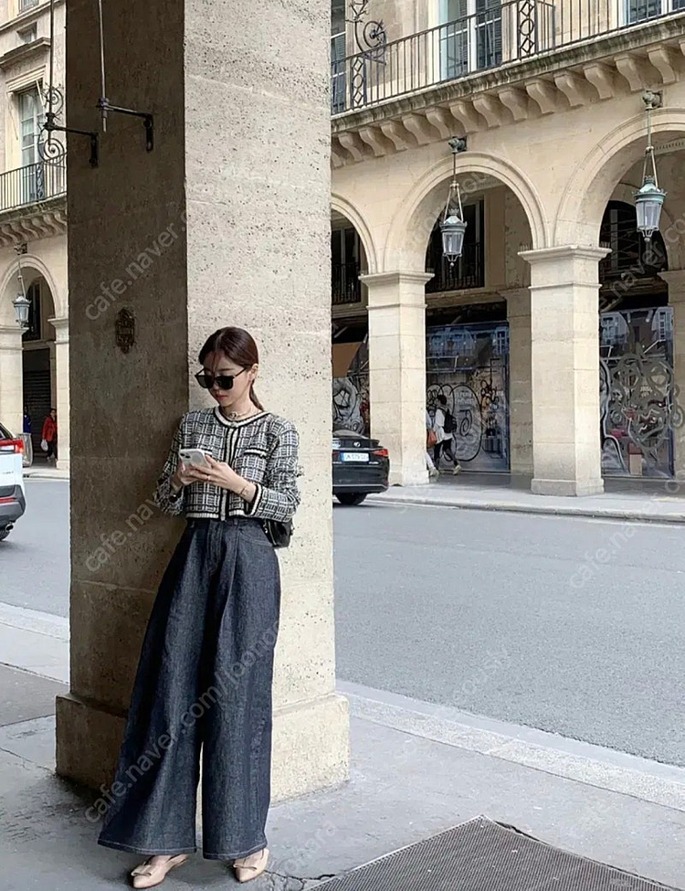 [가격내림] 바이씨니 23FW 제작 블핑 가디건 블랙 free 미개봉 새상품 팝니다.!!!!--6