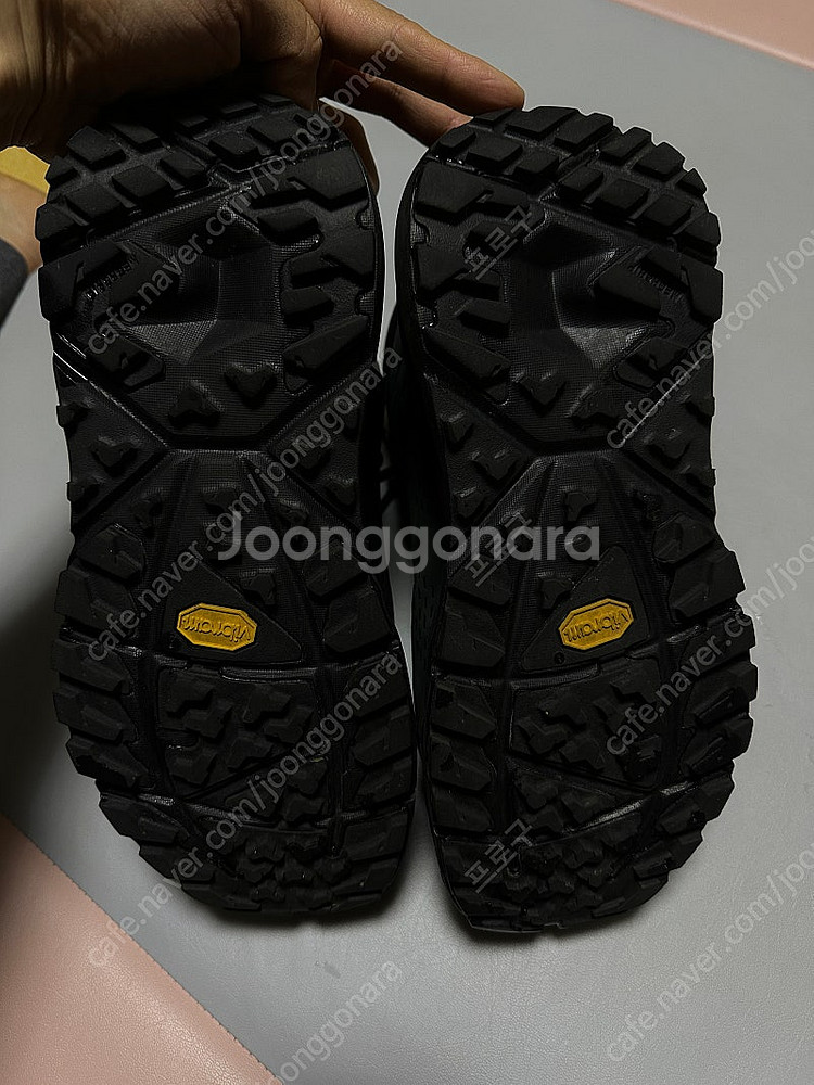 호카 카하2 270 등산화--0