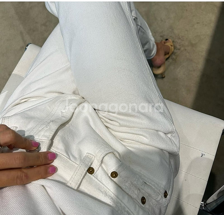 식스앤어하프 Low rise wide straight -white M--3