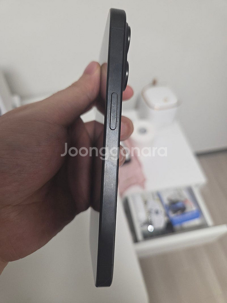 아이폰 15프로 티타늄블랙 256gb 팝니다--3