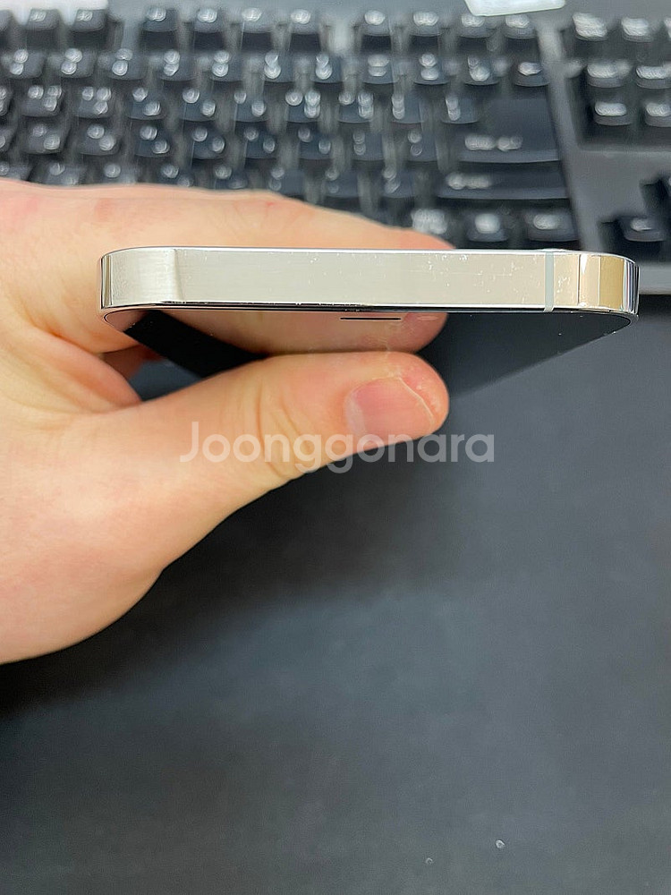 아이폰12프로 실버 256GB 상태좋은 중고47만팝니다...--3