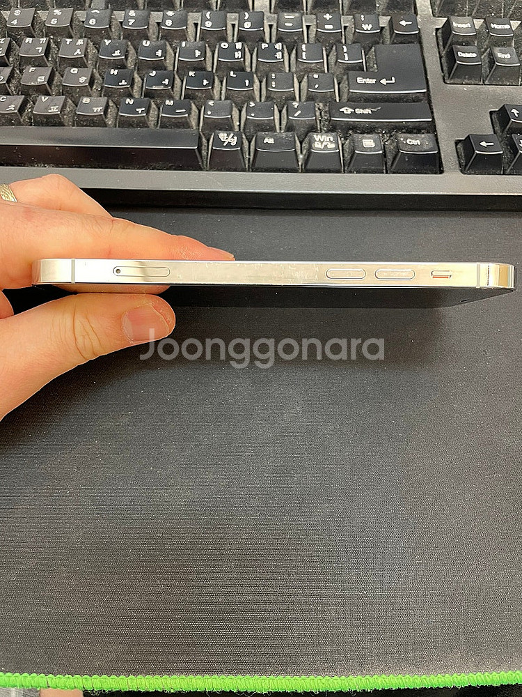아이폰12프로 실버 256GB 상태좋은 중고47만팝니다...--6
