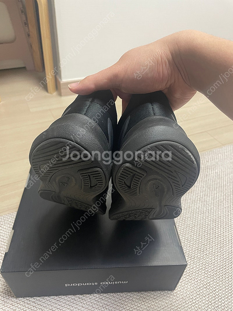 데상트 러닝화 런 스텝 280mm 판매--5