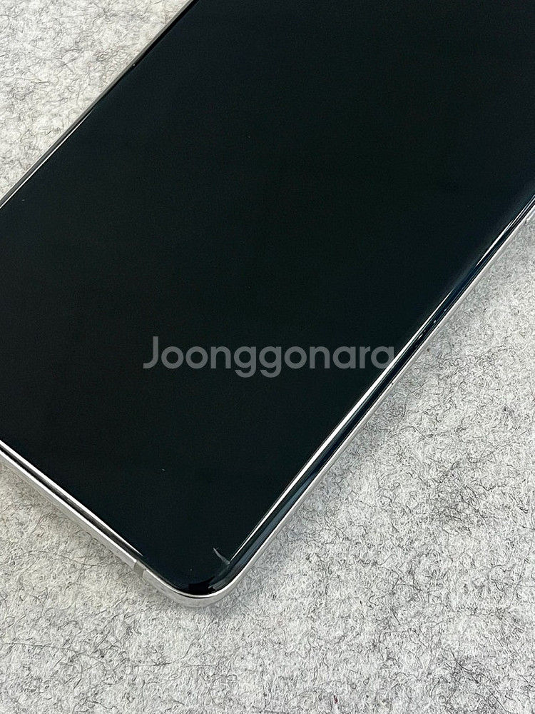 갤럭시A퀀텀2 화이트 128G 6만원 가성비 폰 미파손...--9