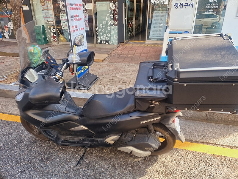 20년식 PCX125--1