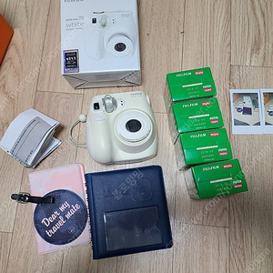 (택포) 폴라로이드 instax mini 7S 흰색 후지 필름 카메라