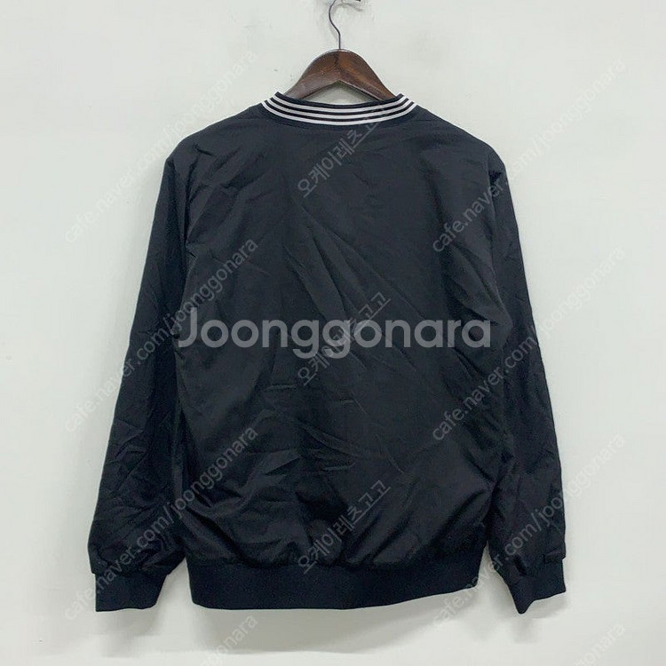 아디다스 블랙 브이넥 운동 웜업 95 G01779--1